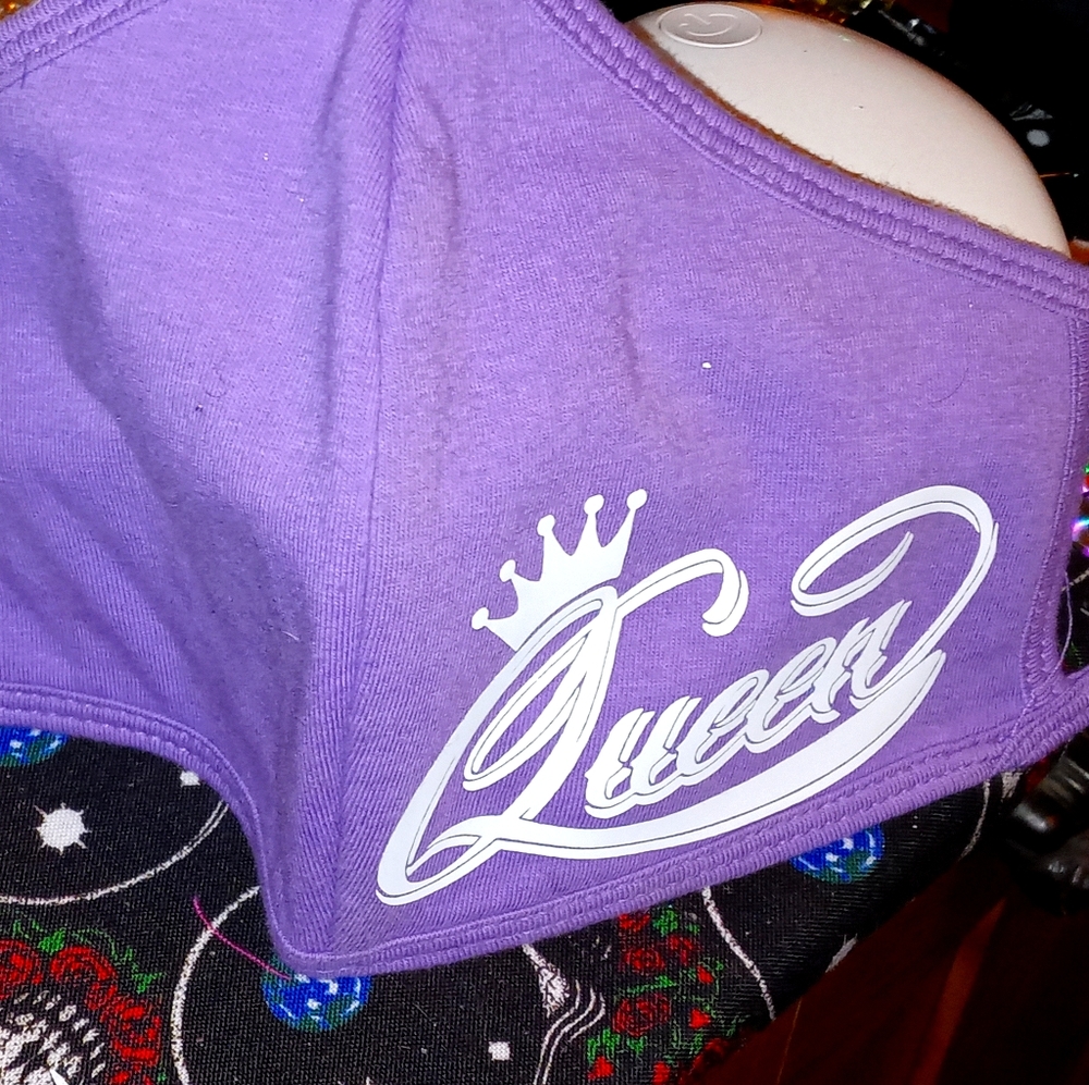 Queen face mask